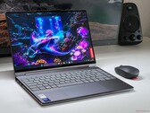 Recensione del Lenovo Yoga 9 14 2in1 G10 - Il convertibile di fascia alta soffre a causa del debole OLED 4K