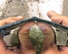 Il Samsung Galaxy Z Fold8 Ultra passa direttamente dal test di resistenza allo smontaggio, con un costoso danno al display.