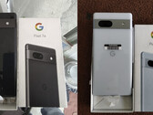 Il Pixel 7a in due dei quattro colori previsti per il lancio. (Fonte: Ramane Business)