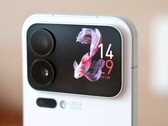 Non sappiamo ancora se Xiaomi includerà anche il display secondario nello Xiaomi 18 Pro, ma lo Snapdragon 8 Elite Gen 6 sembra essere scontato. (Fonte immagine: Weibo)