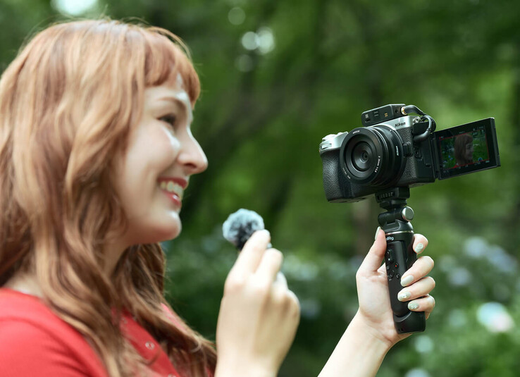 La fotocamera Nikon Z5IIC è dotata di uno stabilizzatore d’immagine integrato da 7,5 stop che aiuta i creatori a realizzare video e foto nitidi.