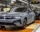 La prossima generazione di Opel Astra continuerà a uscire dalla linea di produzione della sede centrale di Rüsselsheim, mentre il marchio diventa sempre più dipendente dalla tecnologia cinese per lo sviluppo di nuovi veicoli elettrici.