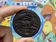 Il Mew Oreo è presumibilmente uno dei biscotti Pokémon più rari e quindi più costosi (Immagine: OREO cookies)