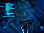 Una figura incappucciata che rappresenta la minaccia cybercriminale dietro la violazione dei dati di Carnival.