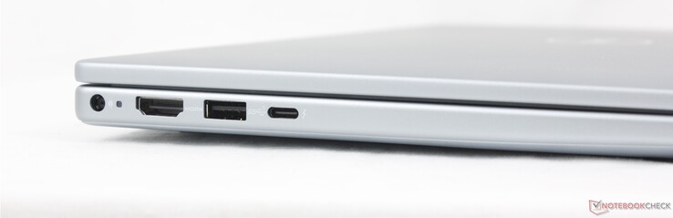 A sinistra: adattatore CA, HDMI 1.4, USB-A 3.2 Gen. 1, USB-C con Thunderbolt 4 + DisplayPort + Power Delivery