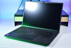 Il Lenovo ThinkPad P14s Gen 6 Intel con Nvidia RTX Pro 500 Blackwell Generation (fonte immagine: Benjamin Herzig)