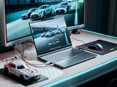 MSI Stealth 16 Mercedes-AMG Motorsport in recensione: Auto da corsa mobile con display OLED