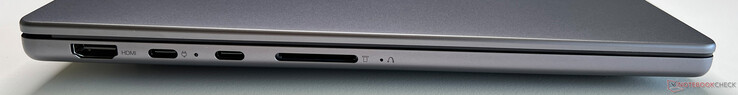 A sinistra: HDMI 2.1, 2x USB-C 4.0 (40 GBit/s, DisplayPort Alt Mode 2.1, Power Delivery 3.0), lettore di schede SD