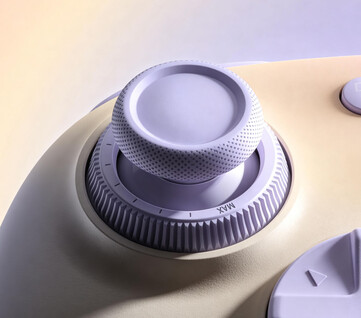 Il controller 8BitDo Ultimate 3 per Xbox è dotato di anelli di forza per regolare la tensione del joystick.