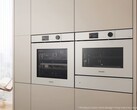 Il nuovo Samsung Bespoke AI Oven è dotato di una fotocamera integrata per monitorare i cibi (fonte: Samsung)