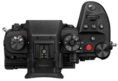 Fotocamera mirrorless Panasonic Lumix GH6 - vista dall'alto (Fonte: Panasonic)