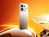 Il Realme P4s presenta un design accattivante con un modulo fotocamera parzialmente trasparente.