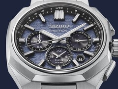 Il nuovo Astron HAB001 di Seiko abbina una cassa in titanio spigolosa a un quadrante con texture blu ghiaccio e a un movimento solare GPS.