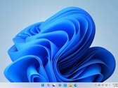 Winux Desktop Linux con Microsoft Edge e aspetto ispirato a Windows