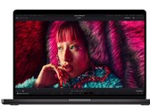 La linea di MacBook Pro passerà ai display OLED non prima del 2026. (Fonte immagine: Apple)