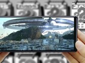 I fan della serie Sony Xperia 5 potrebbero dover aspettare fino al 2025 per la prossima iterazione. (Fonte immagine: Sony/DallE3 - modificato)