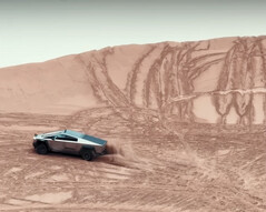 Il Tesla Cybertruck affronta senza sforzo le montagne sabbiose nella gara off-road nel deserto KOH (immagine: DennisCW / Youtube)