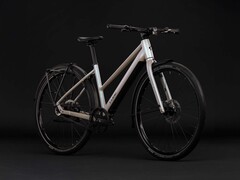 Editor Hybrid Pro 360 FE: nuova e-bike da città con motore nel mozzo Bosch