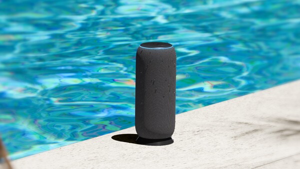 Il grado di resistenza alla polvere e all'acqua IP67 del Moto Sound Flow significa che può portarlo a bordo piscina o in spiaggia senza preoccupazioni. (Fonte: Motorola)