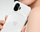 Il modello OnePlus 15T si allontana dal design degli altri telefoni della serie OnePlus 15.