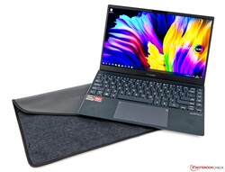 Test dell'Asus ZenBook 13 UM325S, unità di prova fornita da AMD Germania.