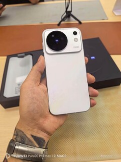 Foto dal vivo del prossimo Vivo X500