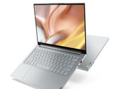 Lo Yoga Slim 7 Pro è disponibile nelle opzioni di colore Cloud Grey e Storm Grey, oltre alle finiture del display in vetro e mylar. (Fonte: Lenovo)