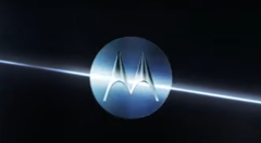 Motorola prende in giro la sua nuova ammiraglia. (Fonte: Motorola)