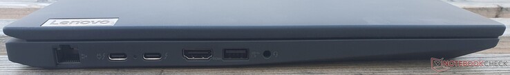 Connessioni a sinistra: LAN GBit, 2x Thunderbolt 4, HDMI 2.0b, USB-A 3.2 Gen 1 (5 GBit/s), jack