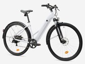 La e-bike a telaio ribassato Decathlon Rockrider E-ACTV 100 è ora disponibile. (Fonte: Decathlon)