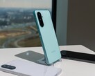Il Samsung Galaxy A26 5G è disponibile nei colori nero, bianco e verde menta. (Fonte: Daniel Schmidt)