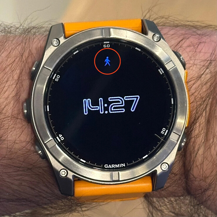 La nuova icona dell'omino blu è una scorciatoia per la funzione Riprendi più tardi di Garmin. (Fonte immagine: u/svacher via Reddt)