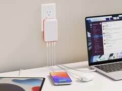 Il Twelve South PlugBug con Find My è disponibile anche in una Travel Edition. (Fonte: Twelve South)
