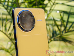 Il Poco F7 Ultra sarà disponibile nei colori nero e giallo (fonte: Notebookcheck)