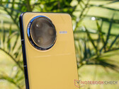 Il Poco F7 Ultra sarà disponibile nei colori nero e giallo (fonte: Notebookcheck)
