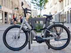 La Moustache Lundi 27 ES è una e-bike per l’uso quotidiano priva di forcella ammortizzata