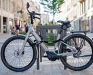 La Moustache Lundi 27 ES è una e-bike per l’uso quotidiano priva di forcella ammortizzata