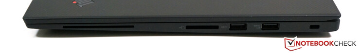 A destra: lettore Smartcard, lettore SD card, 2x USB 3.1 Gen 1 Type-A (1x Always-On), Kensington lock slot