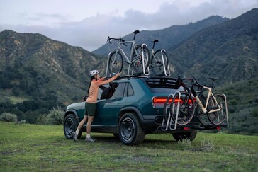 Porte accessorie posteriori Rivian R3X con accessorio per il montaggio in bicicletta