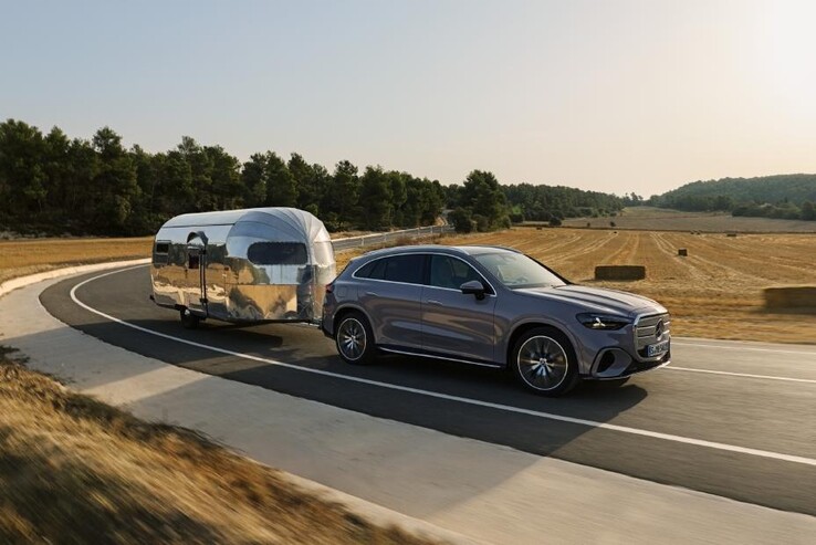 La nuova Mercedes GLC offre una capacità di traino di 5.291 libbre.