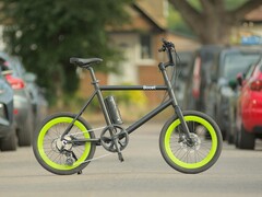 La Mini bike di Boost (nella foto) può essere elettrica o a pedali. (Fonte: Boost)