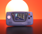 Il SEGA Game Gear personalizzato in questione con molti aggiornamenti sotto il cofano. (fonte immagine: Macho Nacho Productions YT)