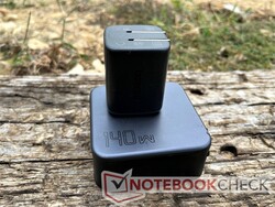 Recensione: Caricabatterie UGREEN Nexode Mini e Nexode 140 watt USB-C. Unità di prova fornite da UGREEN. Utilizzare il codice coupon NC30 per uno sconto del 30% su https://www.ugreen.com/pages/nexode-series.