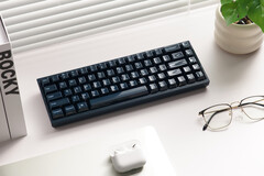 Tastiera da gioco Keychron Q16 HE TMR con telaio e keycaps in ceramica. (Fonte: Keychron)