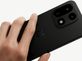Il OnePlus 15. (Fonte: OnePlus, a cura)