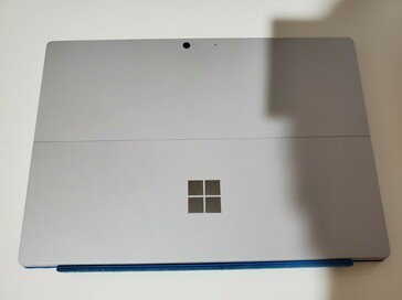 Prototipo del Surface Pro 8. (Fonte immagine: eBay)