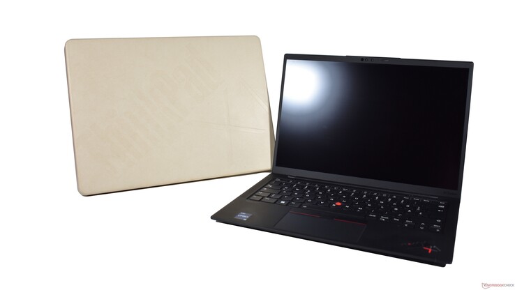 Lenovo ThinkPad X1 Carbon Gen 10: nuova confezione riciclabile fatta di carta