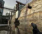 Immagine di Half-Life 2: Update che mostra un'arma e le fogne. (Fonte: Steam) 