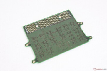 Lato posteriore di un modulo CAMM da 128 GB. Se necessario, è possibile aggiungere altri circuiti integrati DRAM sul retro