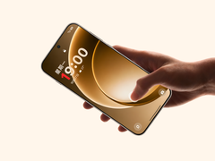 Il display di OnePlus 15.